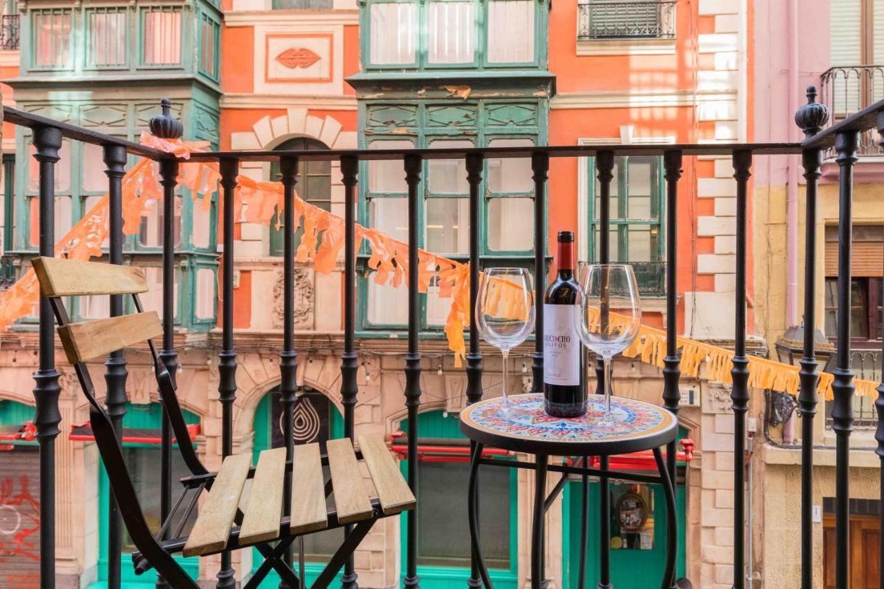 Апартаменты Bilbao Chic Barrena Old Town Экстерьер фото