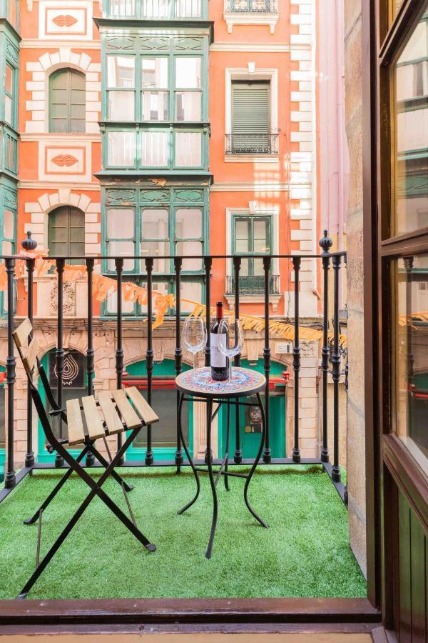Апартаменты Bilbao Chic Barrena Old Town Экстерьер фото