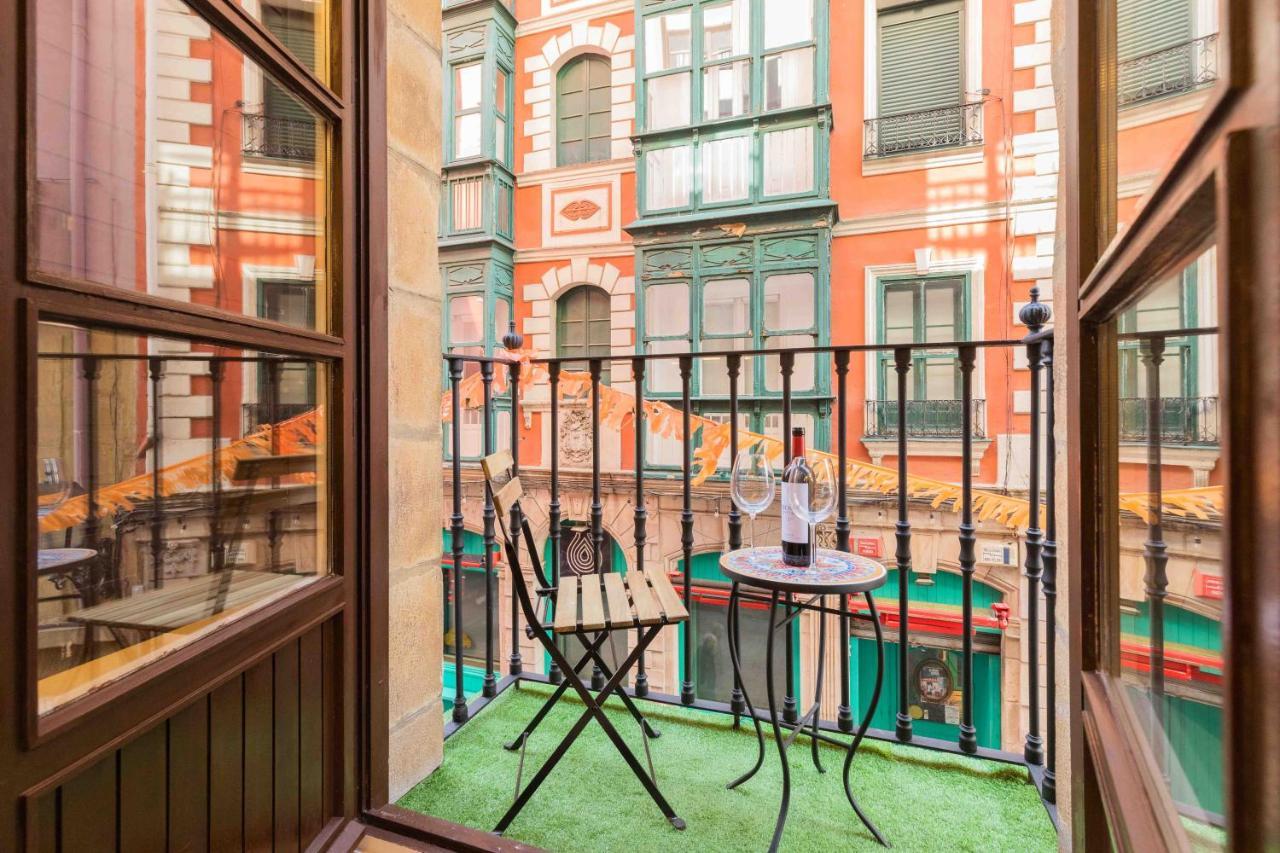 Апартаменты Bilbao Chic Barrena Old Town Экстерьер фото